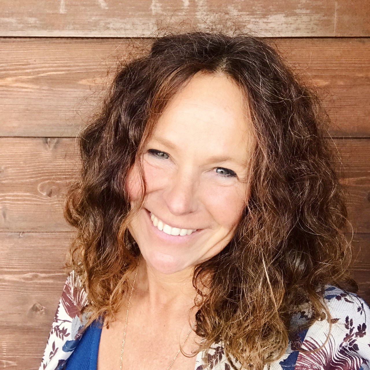 Portait von Ursula Gintar, Kontakt zu InnerGold Coaching & Mentoring am Bodensee