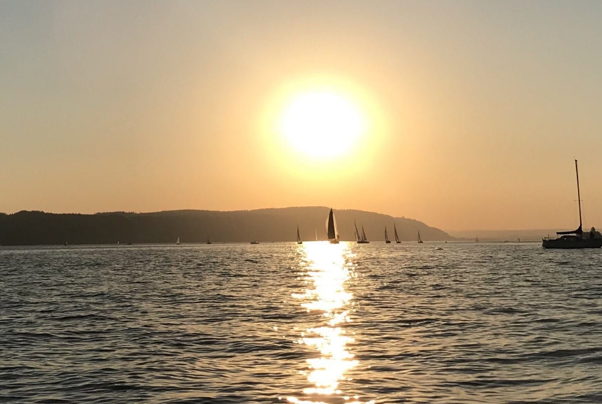 Segelboote im Sonnenuntergang am Bodensee, InnerGold Coaching, Outdoor Coaching Bodensee